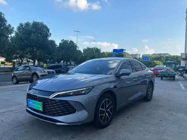 Фотография автомобиля — BYD Qin L