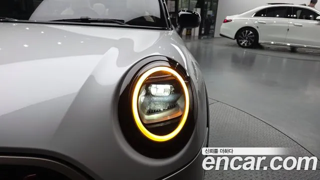 Mini Cooper Convertible — Фото автомобиля 20