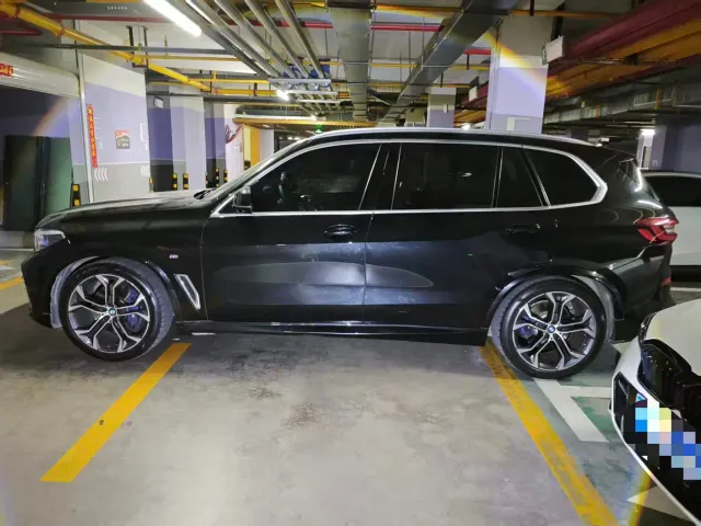 BMW X5 — Фото автомобиля 3