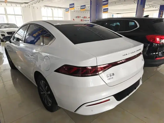 BYD Qin PLUS — Фото автомобиля 4