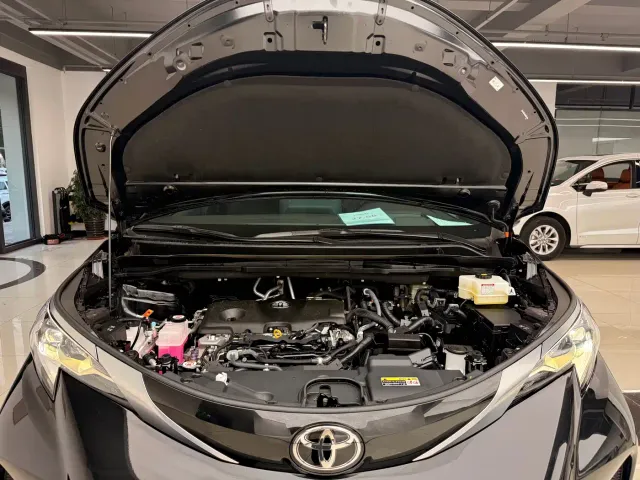 Toyota Granvia — Фото автомобиля 17