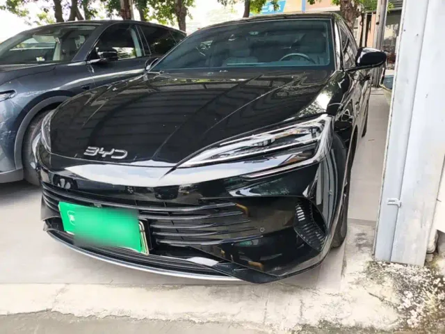 BYD Seal — Фото автомобиля 23