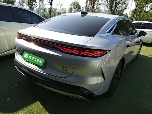 BYD Han L — Фото автомобиля 6