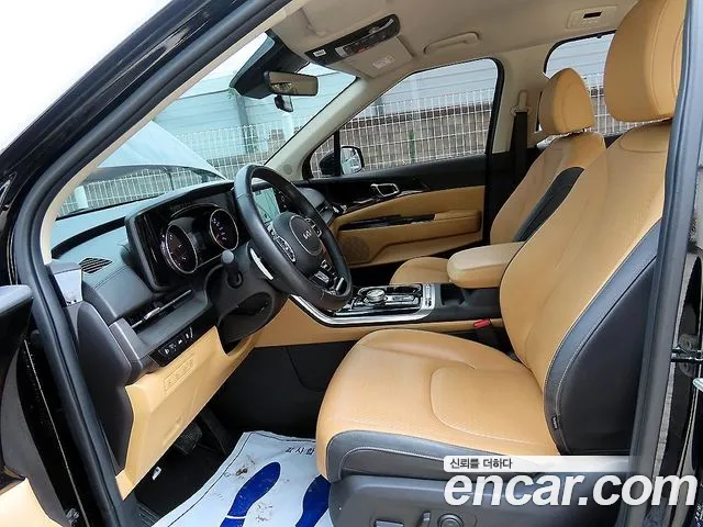 Kia Carnival 4th Gen — Фото автомобиля 5