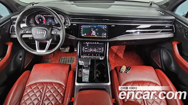 Audi SQ7 — Фото автомобиля 3