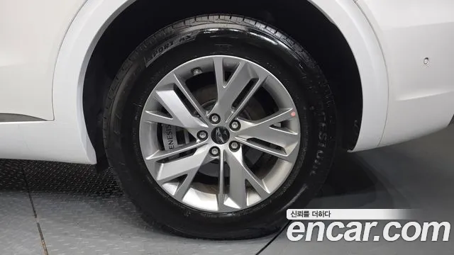 Genesis GV70 2.5T Бензин AWD — Фото автомобиля 17