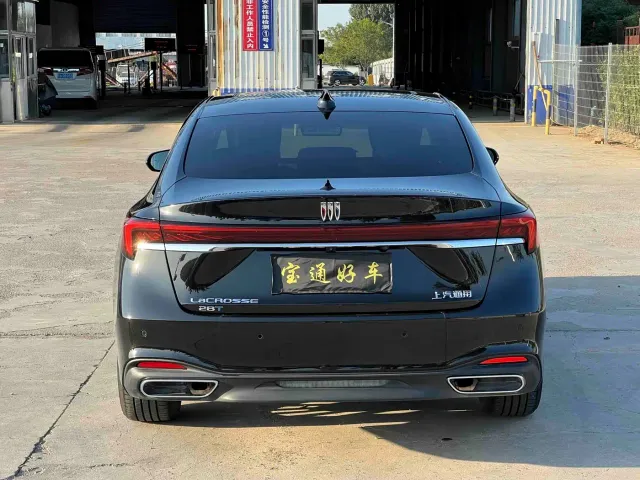 Buick LaCrosse — Фото автомобиля 4