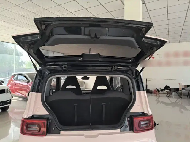 Wuling Hongguang Mini EV — Фото автомобиля 18