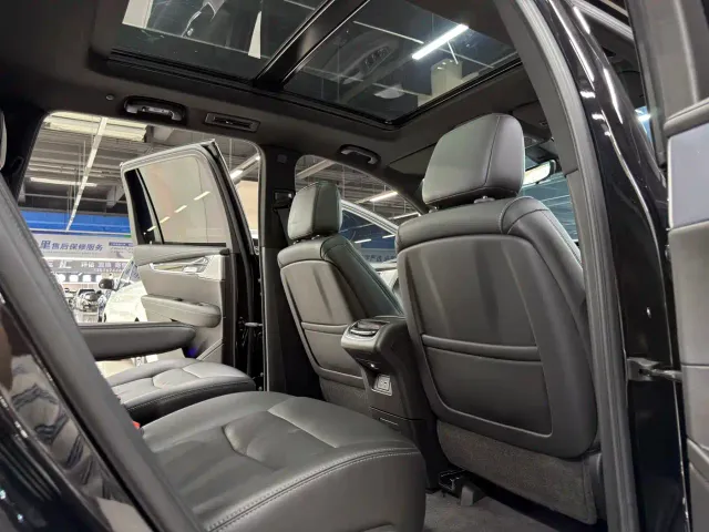 Cadillac XT6 — Фото автомобиля 22