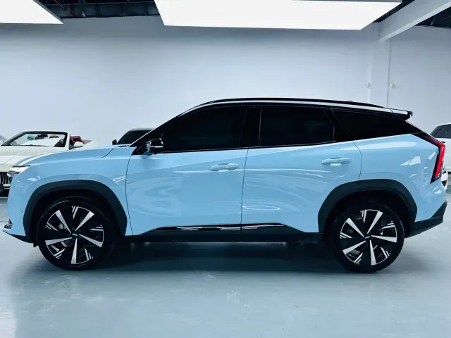 Geely Boyue L — Фото автомобиля 12