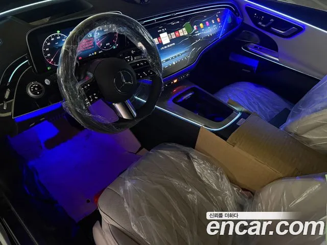 Mercedes-Benz E-Class — Фото автомобиля 5