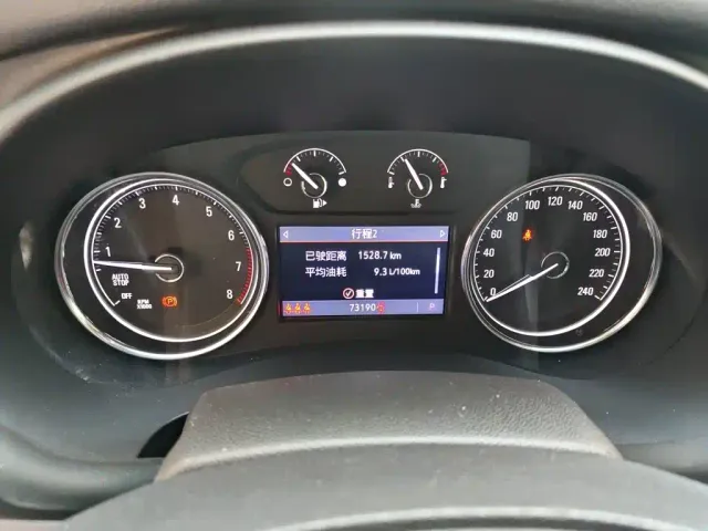 Buick LaCrosse — Фото автомобиля 7