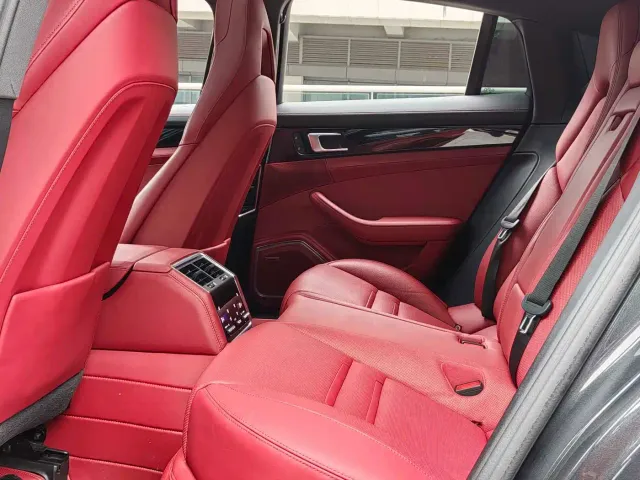 Porsche Panamera — Фото автомобиля 15