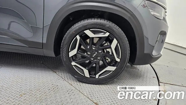 Kia Seltos Бензин 1.6 турбо 2WD — Фото автомобиля 21