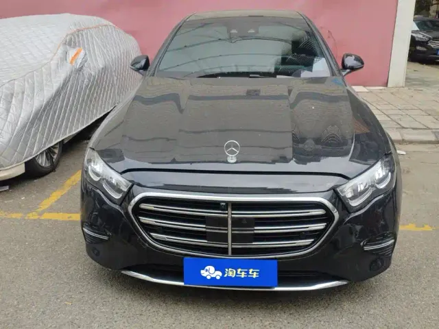 Mercedes-Benz E-Class — Фото автомобиля 2