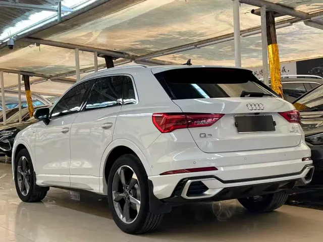 Audi Q3 — Фото автомобиля 4