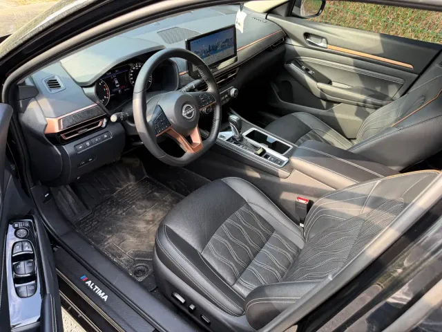 Nissan Teana — Фото автомобиля 3