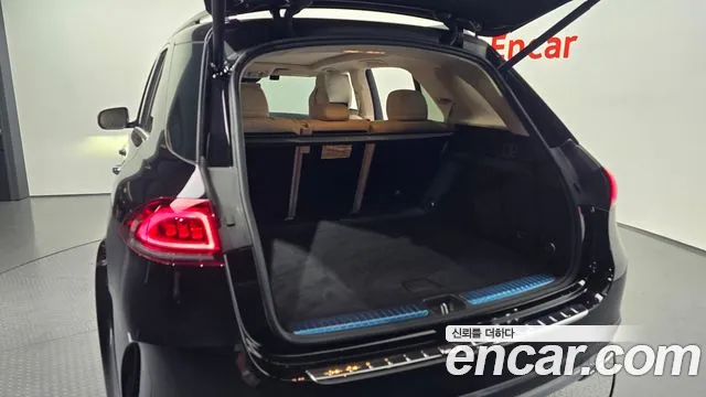 Mercedes-Benz GLE-Class — Фото автомобиля 20