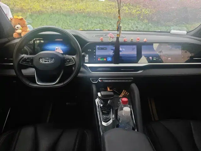 Geely Xingyue L — Фото автомобиля 11