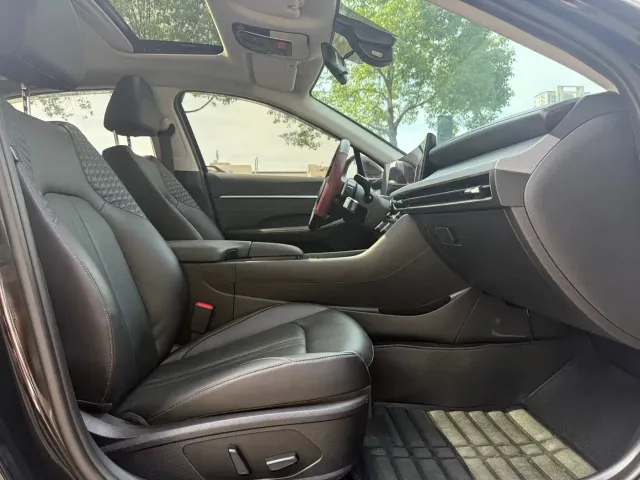 Hyundai Sonata — Фото автомобиля 17