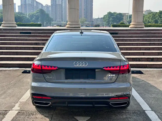 Audi A4L — Фото автомобиля 12
