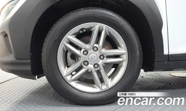 Hyundai Kona New — Фото автомобиля 5