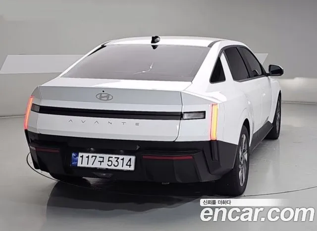 Hyundai Avante (CN8) — Фото автомобиля 2