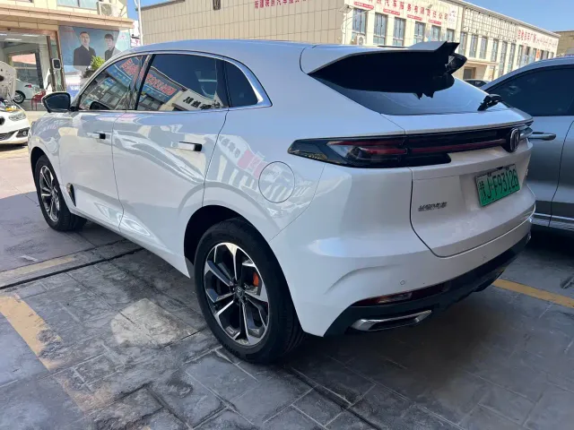 Changan UNI-K iDD — Фото автомобиля 9