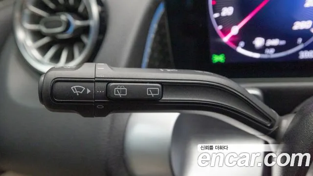 Mercedes-Benz GLB-Class — Фото автомобиля 18