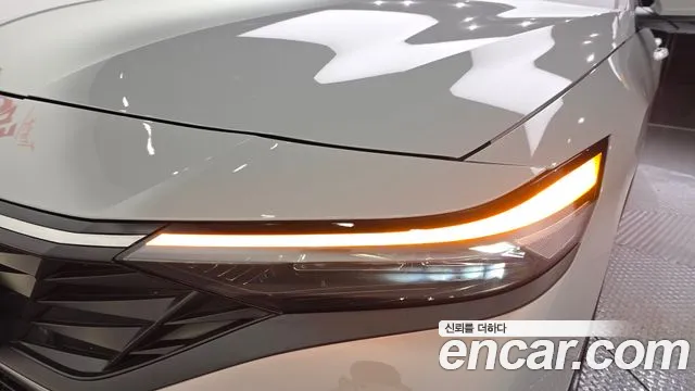 Hyundai Avante CN7 — Фото автомобиля 7