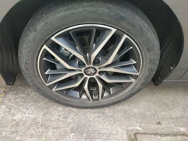 BYD Qin PLUS — Фото автомобиля 22