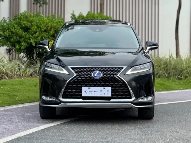 Lexus RX — Фото автомобиля 2