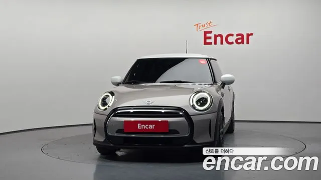 Mini Cooper Cooper Classic — Фото автомобиля 3