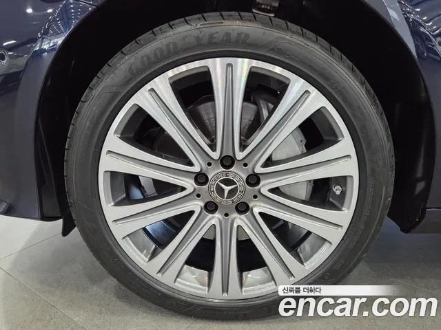 Mercedes-Benz E-Class E-класс W213 E350 4MATIC Exclusive — Фото автомобиля 8