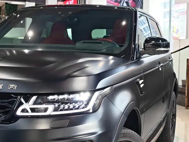 Land Rover Range Rover Sport — Фото автомобиля 11