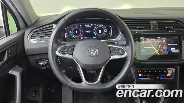 Volkswagen Tiguan — Фото автомобиля 18