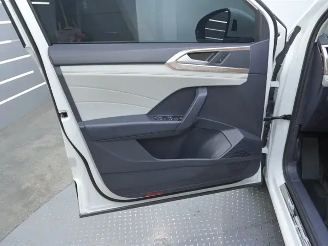 Volkswagen Tharu — Фото автомобиля 21