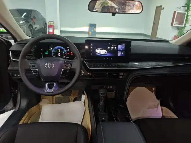 Toyota Camry — Фото автомобиля 9