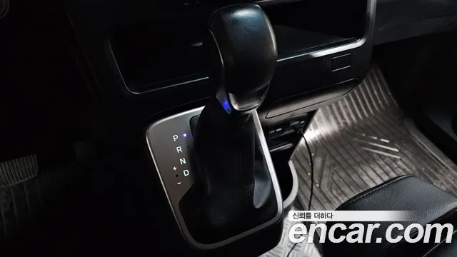 Hyundai Staria Staria Tourer 11 мест — Фото автомобиля 9