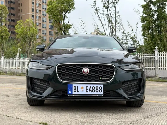 Jaguar XEL — Фото автомобиля 2