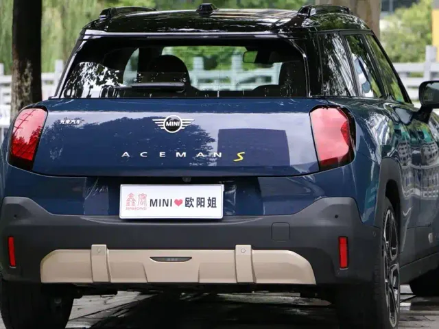 MINI Electric MINI ACEMAN — Фото автомобиля 4