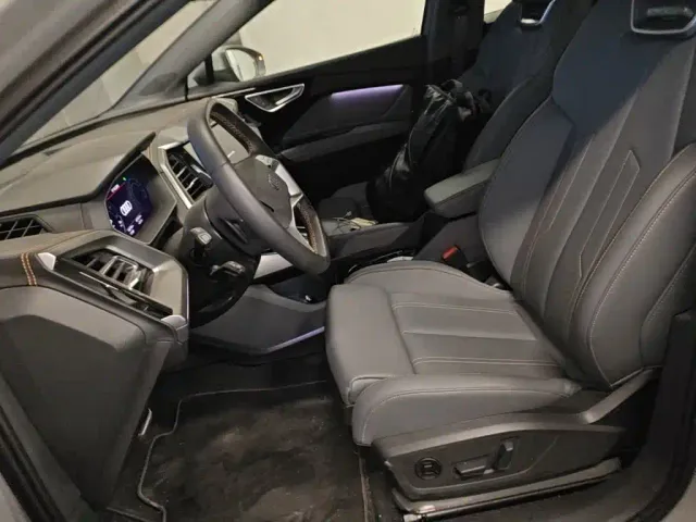 Audi Q4 e-tron — Фото автомобиля 14