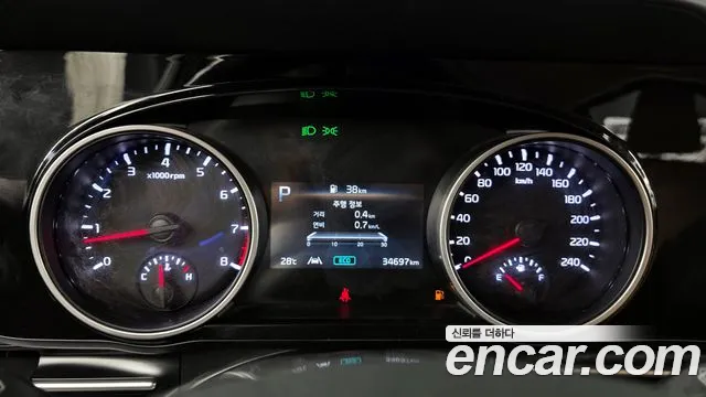 Kia Canival Carnival 4 поколение Бензин 9 мест Prestige — Фото автомобиля 7