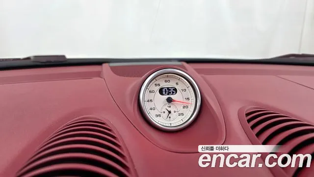 Porsche 718 — Фото автомобиля 23