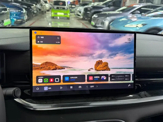 Geely Galaxy Stellar 6 — Фото автомобиля 11