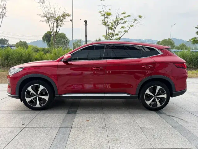 BYD Song PLUS — Фото автомобиля 3