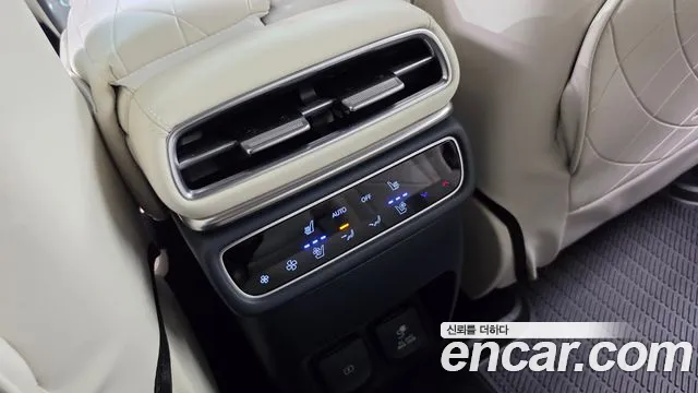 Genesis GV80 — Фото автомобиля 25