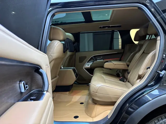Land Rover Range Rover — Фото автомобиля 12