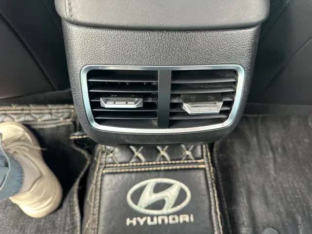 Hyundai Sonata — Фото автомобиля 9