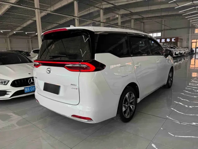GAC Trumpchi M6 — Фото автомобиля 4